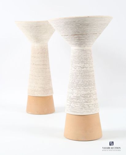 ROMACREA École de 
Paire de vases de forme...