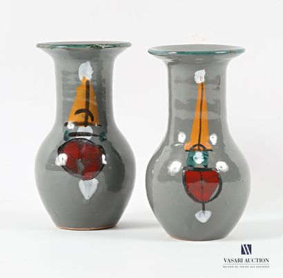 ROMACREA École de 
Paire de vases de forme...