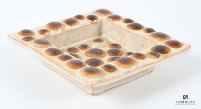 ROMACREA École de 
Cendrier de forme carrée...