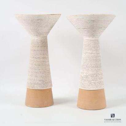 ROMACREA École de 
Paire de vases de forme...