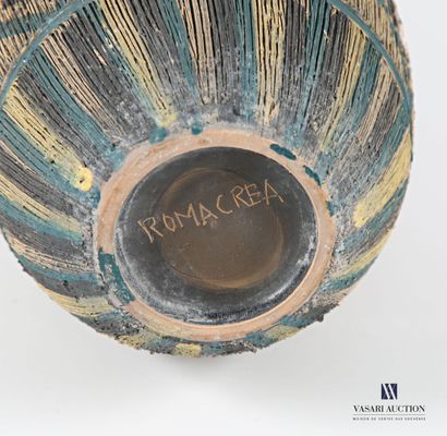 ROMACREA École de 
Vase de forme oblongue...