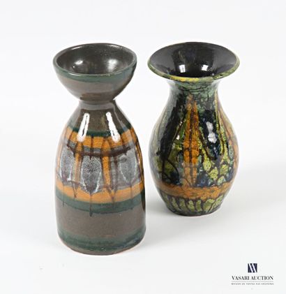ROMACREA École de 
Deux vases de forme balustre...