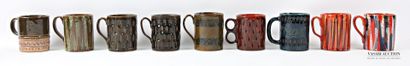 ROMACREA École de 
Ensemble de neufs mugs...