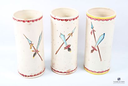 ROMACREA École de 
Suite de trois vases de...