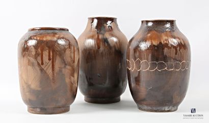 ROMACREA École de 
Ensemble de trois vases...