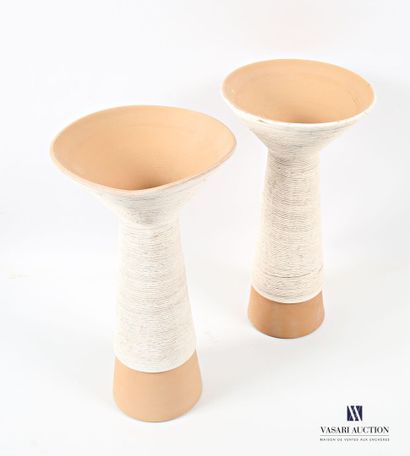 ROMACREA École de 
Paire de vases de forme...