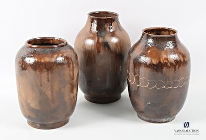 ROMACREA École de 
Ensemble de trois vases...
