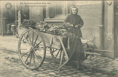 CPA - Les petits métiers de la rue - Marchande...