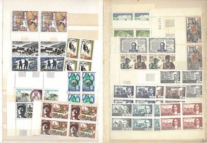 Set of stamps of France in binders, many...