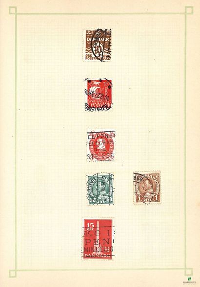 World in albums, many cancelled stamps, mostly...