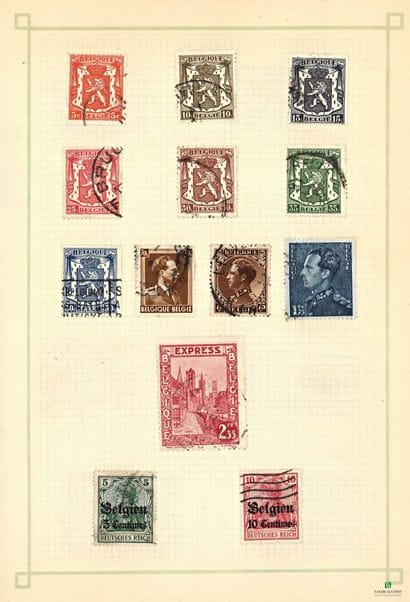 World in albums, many cancelled stamps, mostly...