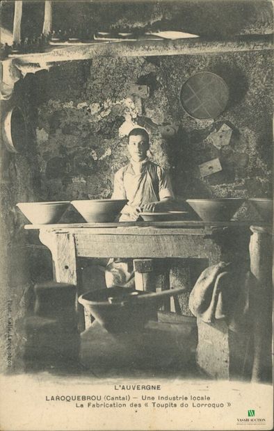 CPA - L'AUVERGNE - LAROQUEBROU (Cantal) -...