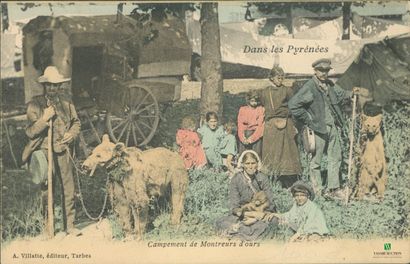 CPA - Dans les Pyrénées - Campement de Montreurs...