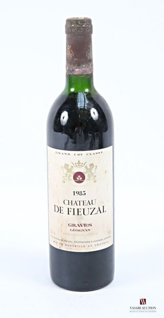 1 bottle Château de FIEUZAL Graves GCC 1985
	Et....