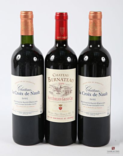 Lot of 3 bottles including :
1 bottle Château...