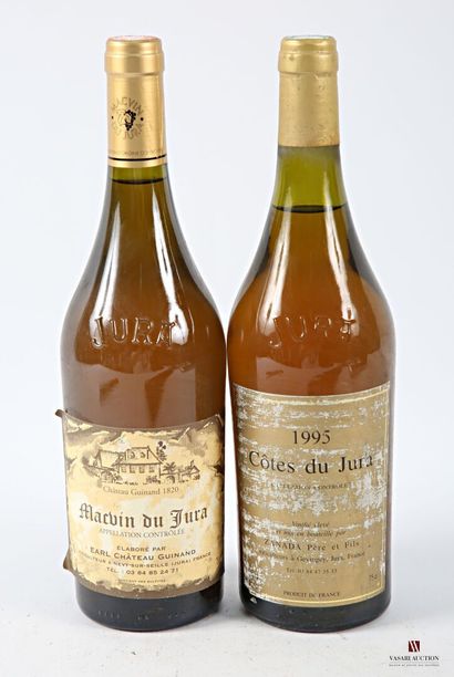 Lot of 2 blles including :
1 bottle MACVIN...