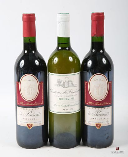 Lot of 3 blles including :
1 bottle Château...