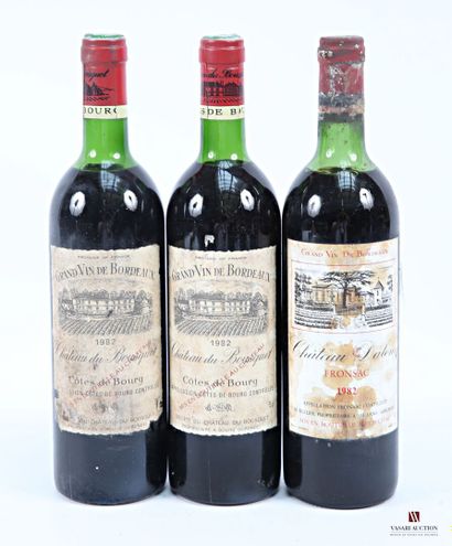 Lot of 3 bottles including :
1 bottle Château...