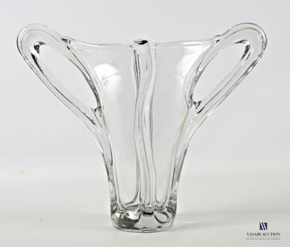Cornet-shaped crystal vase, with two openwork...