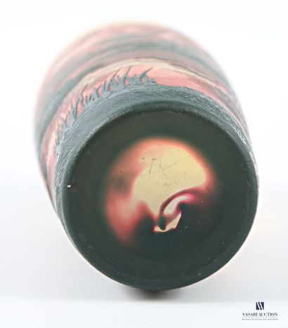DE VEZ (20th century)
Tubular, slightly swollen...