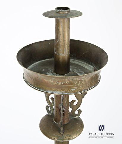 ASIA Brass floor lamp, the ringed and chased...
