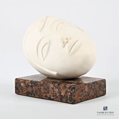 20th century French school
Stylized face...