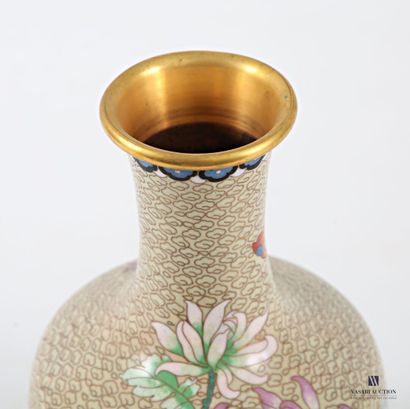 ASIA
Baluster-shaped bronze and cloisonné...