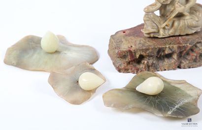 China, 20th century
Set of five beige and...