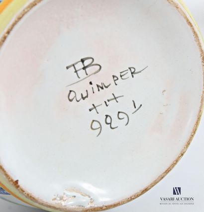 Lot comprising a polychrome-treated ceramic...