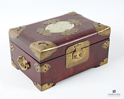 Lot comprising a rectangular box in wood...