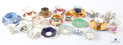 Coffee cup collection including : 
a blue...