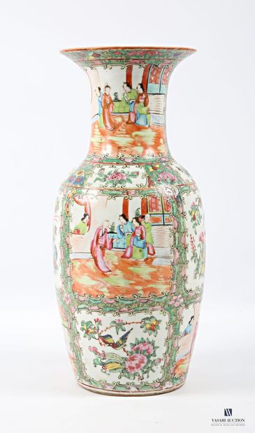 CHINA Canton enameled porcelain baluster...