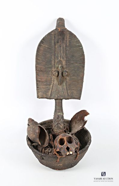 AFRICA
Reliquary with monkey head
Height...