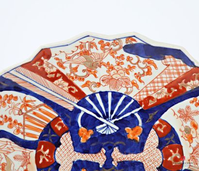 JAPAN
Porcelain oval bowl with 