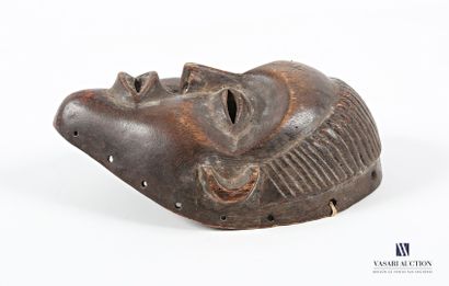 Tchokwe-style patinated wooden mask
Democratic...