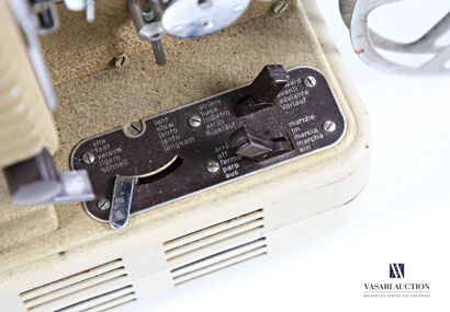 EUMIG - AUSTRIA Super-projector model P.26...