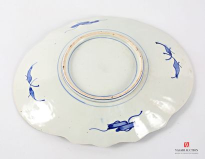 JAPAN
Porcelain oval bowl with 