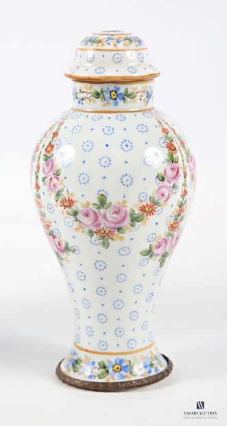 Earthenware diabolo-shaped tilière, the body...