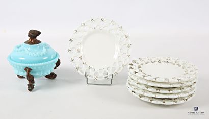 Opaline glass lot comprising six cake plates,...