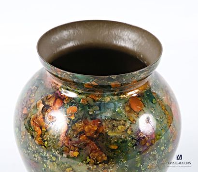 LAQUE LINE Atelier 
Blown glass ovoid vase...