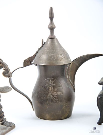 ASIA Lot comprising: a brass subject depicting...