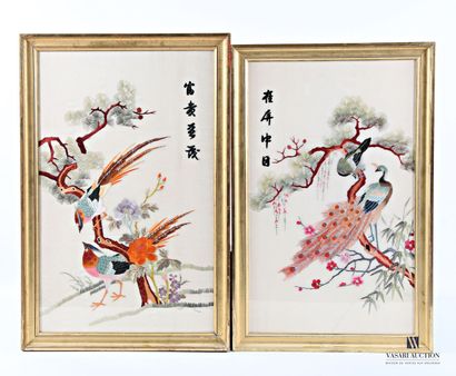 ASIA
Couples of peacocks. 
Two pendant embroideries...