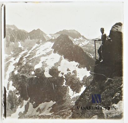 Set of positive glass plates and projections,...