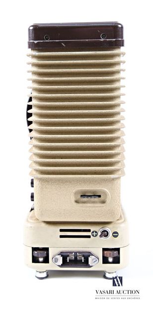 EUMIG - AUSTRIA Super-projector model P.26...