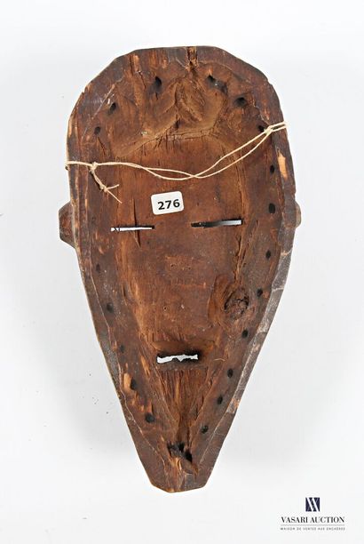 Mask of a dancer with a vigorous expression,...