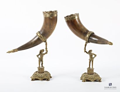 A pair of horns of plenty in natural horn,...