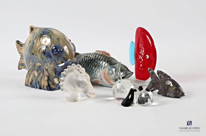 Lot comprising a lustre-glazed earthenware...