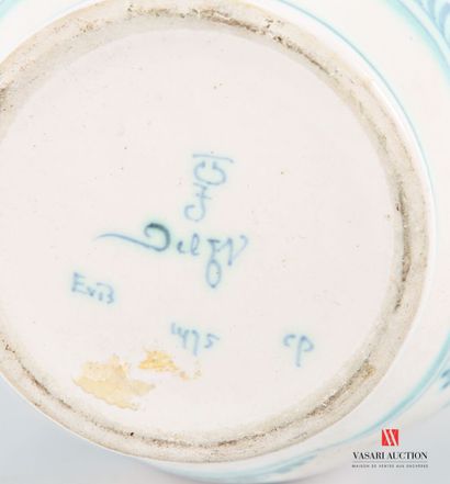DELFT 
White earthenware pitcher decorated...