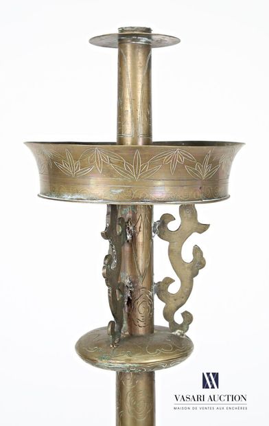 ASIA Brass floor lamp, the ringed and chased...