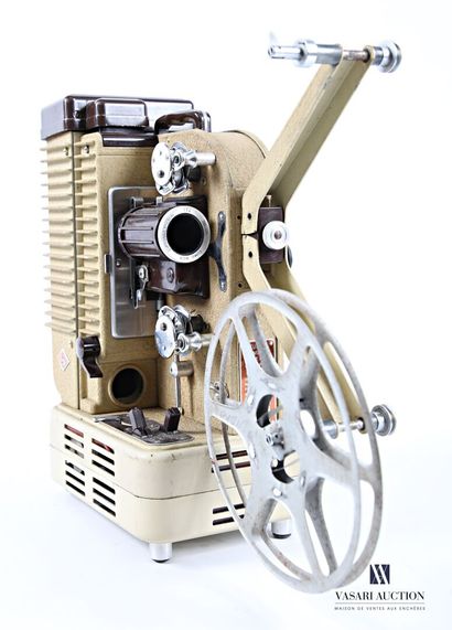 EUMIG - AUSTRIA Super-projector model P.26...